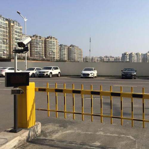 沈阳车牌识别道闸一套多少钱？影响报价的因素有哪些？